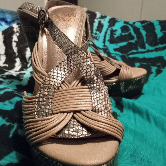 Joan & David Sz 7 Tan Snakeskin Stiletto Heels NWOT - Picture 8 of 10